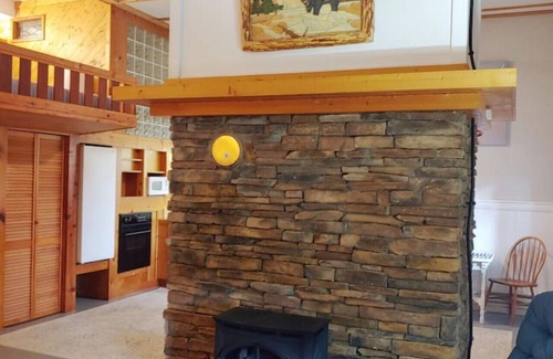 Cullowhee Cabin | Stunning Modern Rustic Lake Retreat PRVT BOAT SLIP