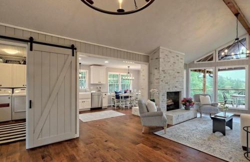 Cullowhee House | Stunning Modern Rustic Lake Retreat PRVT BOAT SLIP