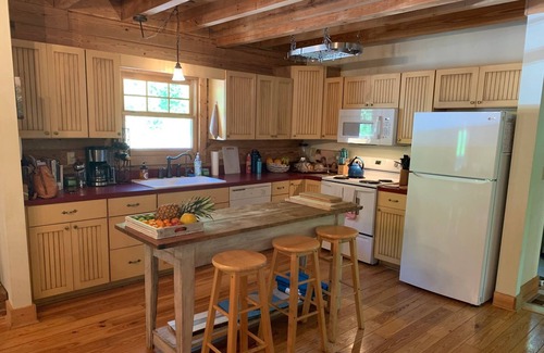 Elkton Cabin | Stunning Mountain Views, Hot Tub, Indoor and Outdoor Fireplace, and Game Room!