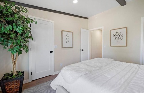 Woodland Hills Villa | Stunning mountainside home with an incredible view