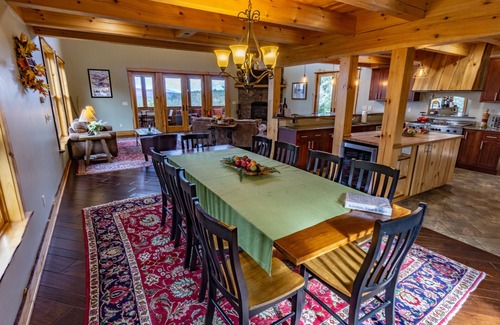 North Creek House | Stunning Mountaintop Retreat with High End Amenities and Four Fireplaces