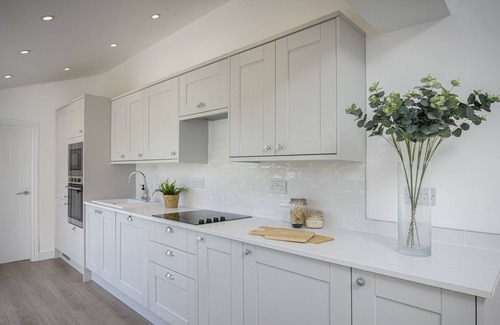 Thornton-Cleveleys House | Stunning New 2 Bed Bungalow On The Fylde Coast Close To Poulton And Blackpool