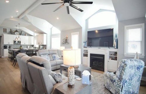 Sea Isle City Condo | Stunning New Construction 6 Bedroom with Elevator!