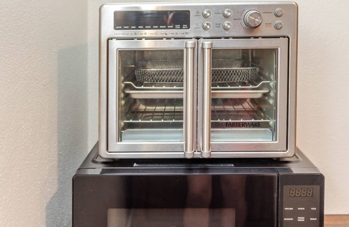 Central - Terry Apartment | STUNNING, Newly Renovated, 3-BR Apartment in Billings