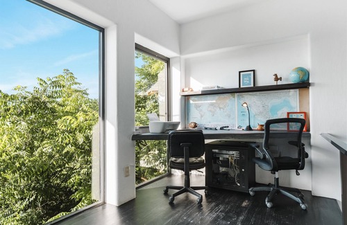 North End House | Stunning Ocean Views; 2 Pools;10 min walk to beach