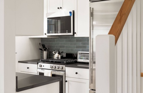 Mashpee Condo | Stunning Ocean Views. Newly Renovated. Steps to Beach. Perfect Maushop Getaway.