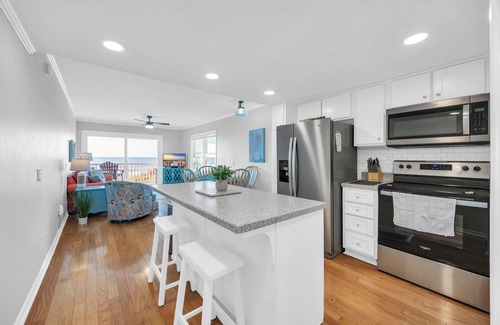Windy Hill Condo | Stunning Oceanfront View - Perfect Fall Getaway