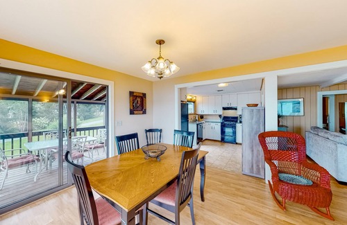Marlboro House | Stunning Oceanfront Property with Gas Grill, Firepit, WiFi & Washer/Dryer