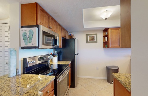Ponce Inlet Condo | Stunning oceanfront condo with pool, balcony, AC, W/D, & exquisite water views