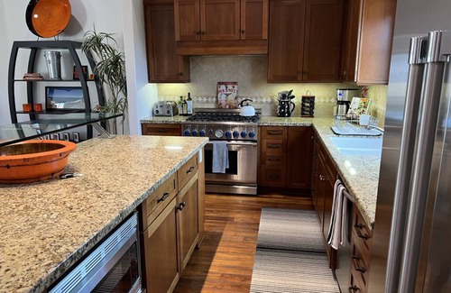 Opal Cliffs House | Stunning Oceanfront Townhouse Sleeps 8+