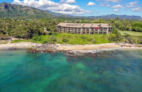Wailua House Lots House | Stunning Oceanfront View Top Floor Condo at Wailua Bay View