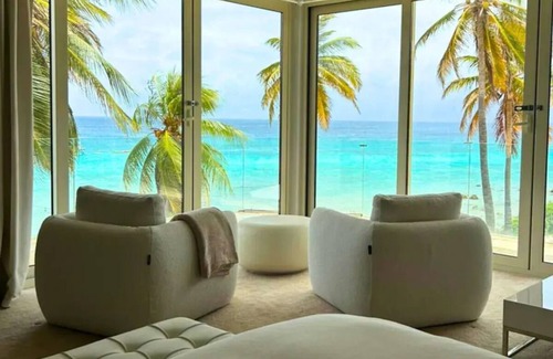 Palm Beach House | Stunning Oceanfront Villa, 8BR, Private Pool & Beach Access