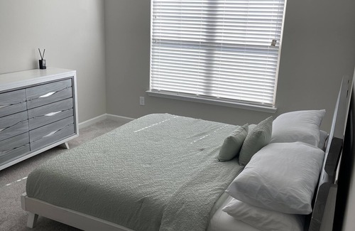 Duluth Apartment | Stunning One Bedroom Private Room