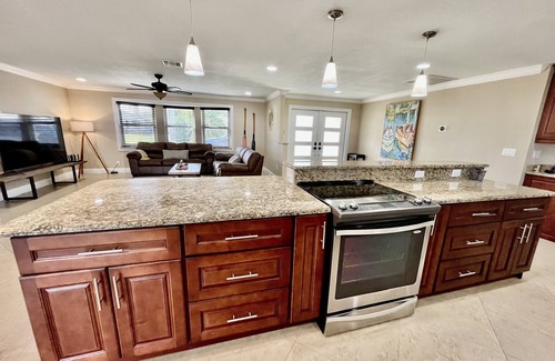 Caloosahatchee House | Stunning open water view 3 bedroom house, pool, private dock