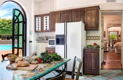 Sant'Agnello Villa | Stunning private villa with WIFI, private pool, A/C, TV, patio and panoramic view, close to Sorr.