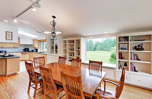 Mount Desert House | Stunning Post Beam Farmhouse on 34 Private Acres