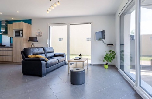 Saint-Germain-sur-Ay House | Stunning private villa for 4 guests with TV, terrace, pets allowed and parking