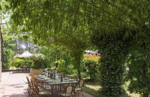 Vinci Villa | Stunning private villa with WIFI, private pool, TV, patio, pets allowed, panoramic view and park...