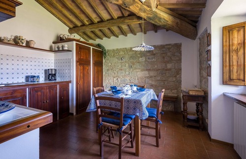 Monteroni d'Arbia Villa | Stunning private villa with WIFI, private pool, TV, veranda, panoramic view, parking, close to Siena