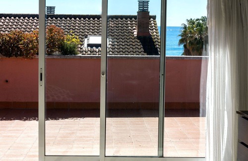 Vilassar de Mar House | Stunning private villa for 7 guests with WIFI, TV, terrace and parking