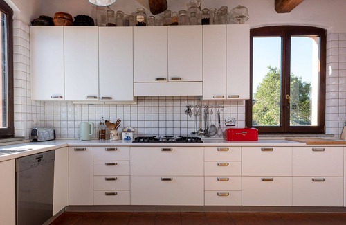 Massa Marittima Villa | Stunning private villa with A/C, private pool, WIFI, TV, patio, pets allowed and panoramic view