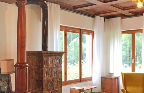 Ledro House | Stunning private villa for 11 people with WIFI, TV, terrace, pets allowed and parking