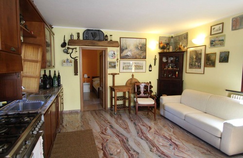 San Bernardino House | Stunning private villa with private pool, A/C, WIFI, TV, patio, pets allowed and parking