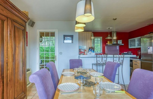 Sabran House | Stunning private villa for 5 guests with WIFI, A/C, private pool, TV and terrace