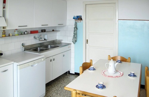 Ranzi House | Stunning private villa for 4 people with WIFI, TV, patio, pets allowed, panoramic view and parking