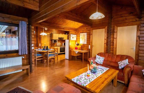 Bad Arolsen House | Stunning private villa for 6 guests with WIFI, TV and patio