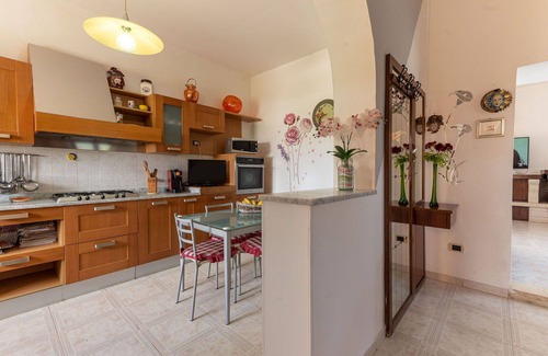Roccastrada House | Stunning private villa with WIFI, private pool, A/C, TV, patio, pets allowed and parking