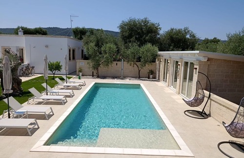 Ostuni Villa | Stunning private villa with private pool, A/C, WIFI, TV, patio and parking, close to Ostuni
