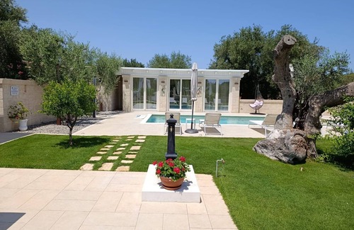 Ostuni Villa | Stunning private villa with private pool, A/C, WIFI, TV, patio and parking, close to Ostuni