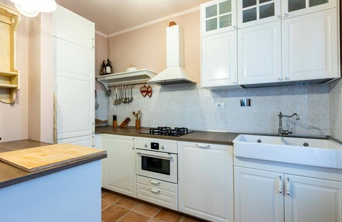 Riparbella House | Stunning private villa with A/C, private pool, WIFI, TV, patio, pets allowed and parking