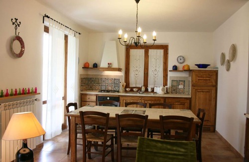 Lucignano Villa | Stunning private villa for 12 guests with private pool, WIFI, TV, balcony and parking