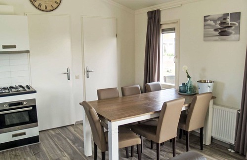 Willemsdorp House | Stunning private villa for 6 people with pool, WIFI, TV, terrace and parking