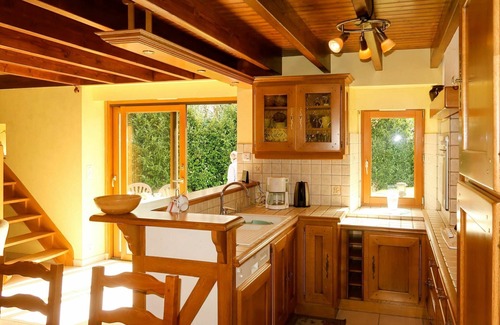 Ploulech House | Stunning private villa for 6 people with WIFI, TV, terrace, pets allowed and parking