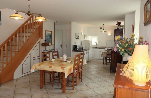 Ploemeur House | Stunning private villa for 4 people with TV and pets allowed