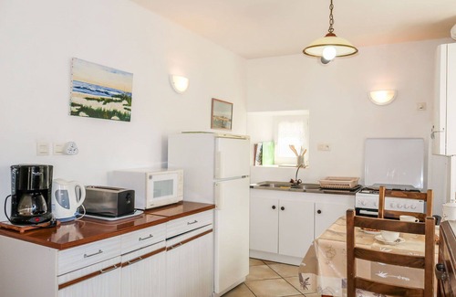 Ploemeur House | Stunning private villa for 4 people with TV and pets allowed