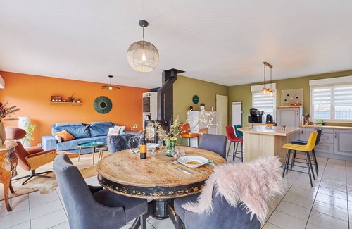 Portbail House | Stunning private villa for 2 guests with WIFI, terrace, pets allowed and parking