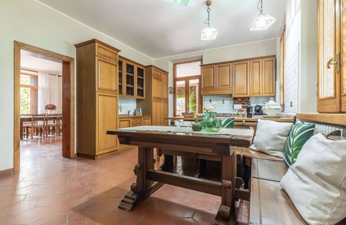 Carassai Villa | Stunning private villa for 8 people with WIFI, A/C, TV, patio, panoramic view and parking