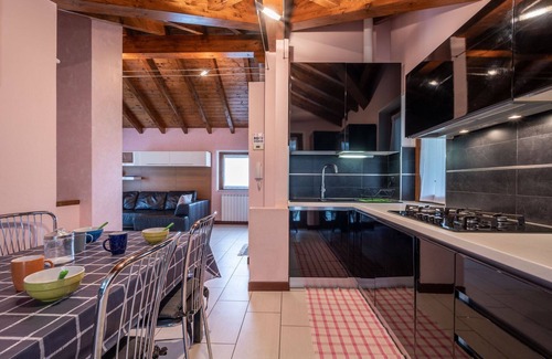 Mergozzo House | Stunning private villa for 4 guests with WIFI, TV and terrace