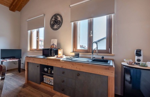 Verzuolo House | Stunning private villa for 4 people with WIFI, TV and patio