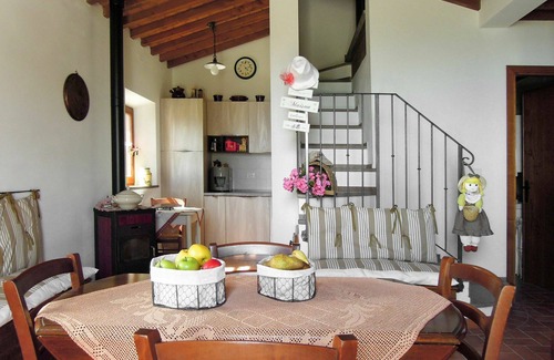Volterra House | Stunning private villa for 2 people with WIFI, TV, terrace and parking