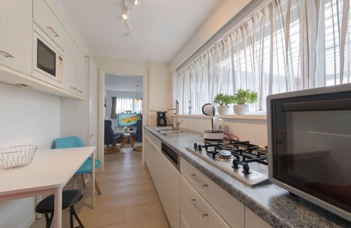 Bredene House | Stunning private villa for 5 guests with WIFI, TV, terrace and parking