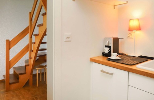 Lens House | Stunning private villa for 6 guests with WIFI, TV, terrace and parking