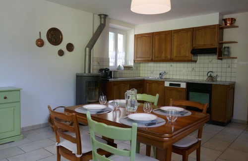 Olivone House | Stunning private villa for 6 people with WIFI, TV, terrace and parking