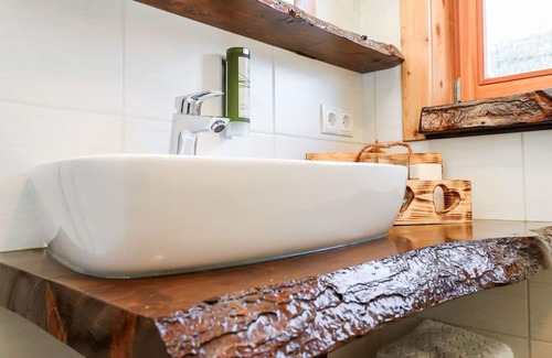 Ebene Reichenau House | Stunning private villa for 7 people with WIFI, TV, terrace and parking