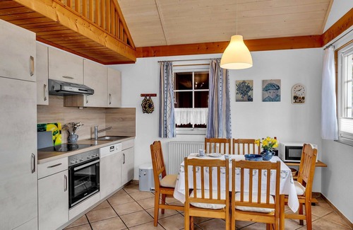 Langenhorn House | Stunning private villa for 6 people with WIFI, TV and terrace