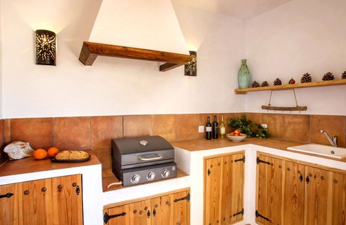 Media Luna Villa | Stunning private villa for 8 guests with A/C, private pool, WIFI, TV and patio